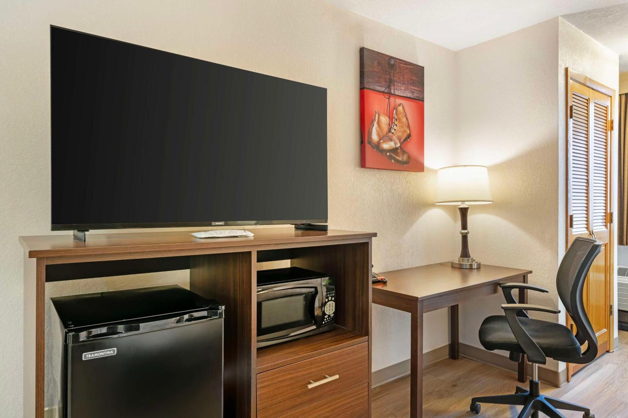 Best Western Green Bay Inn And Conference Center Экстерьер фото