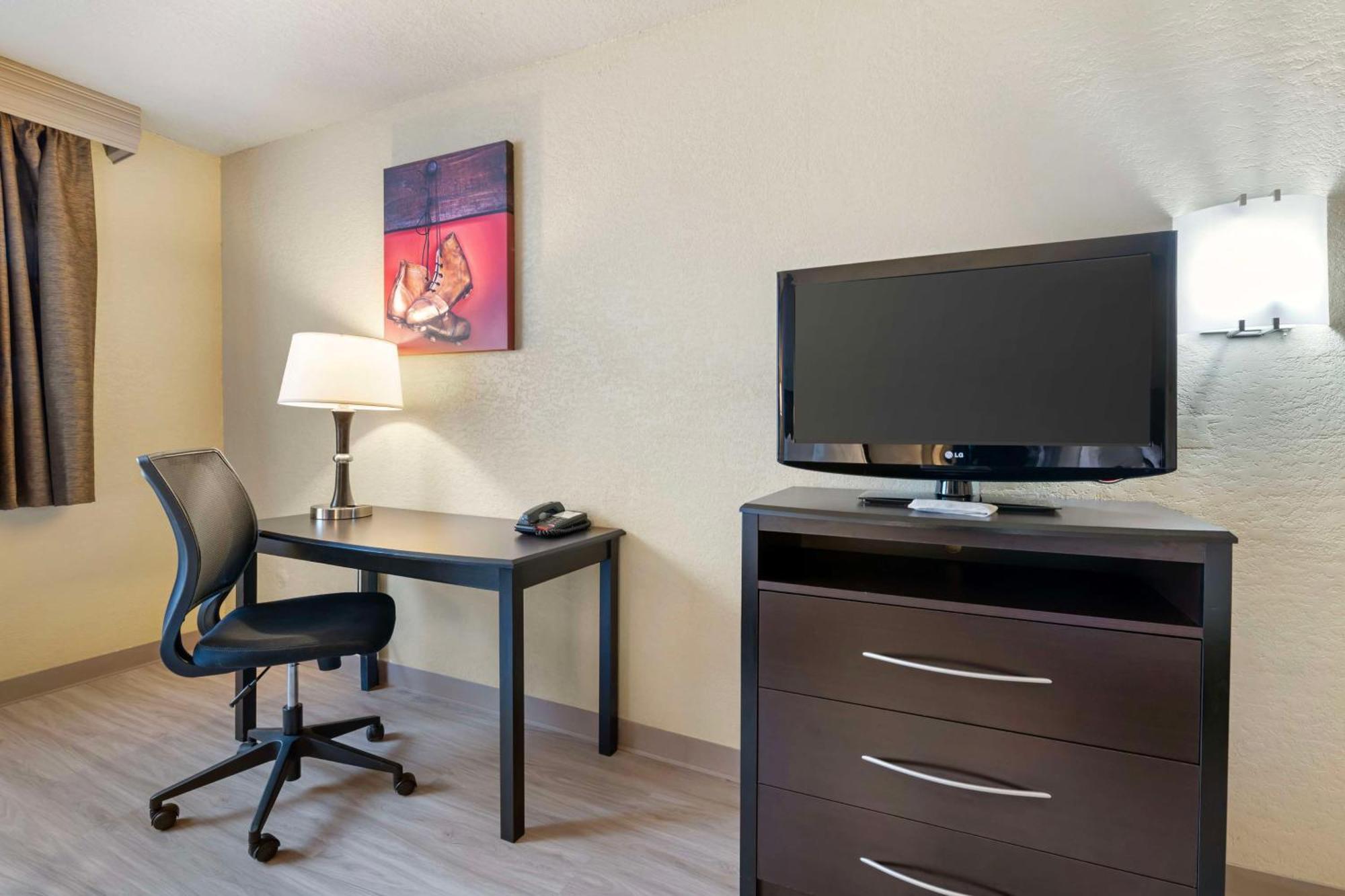 Best Western Green Bay Inn And Conference Center Экстерьер фото