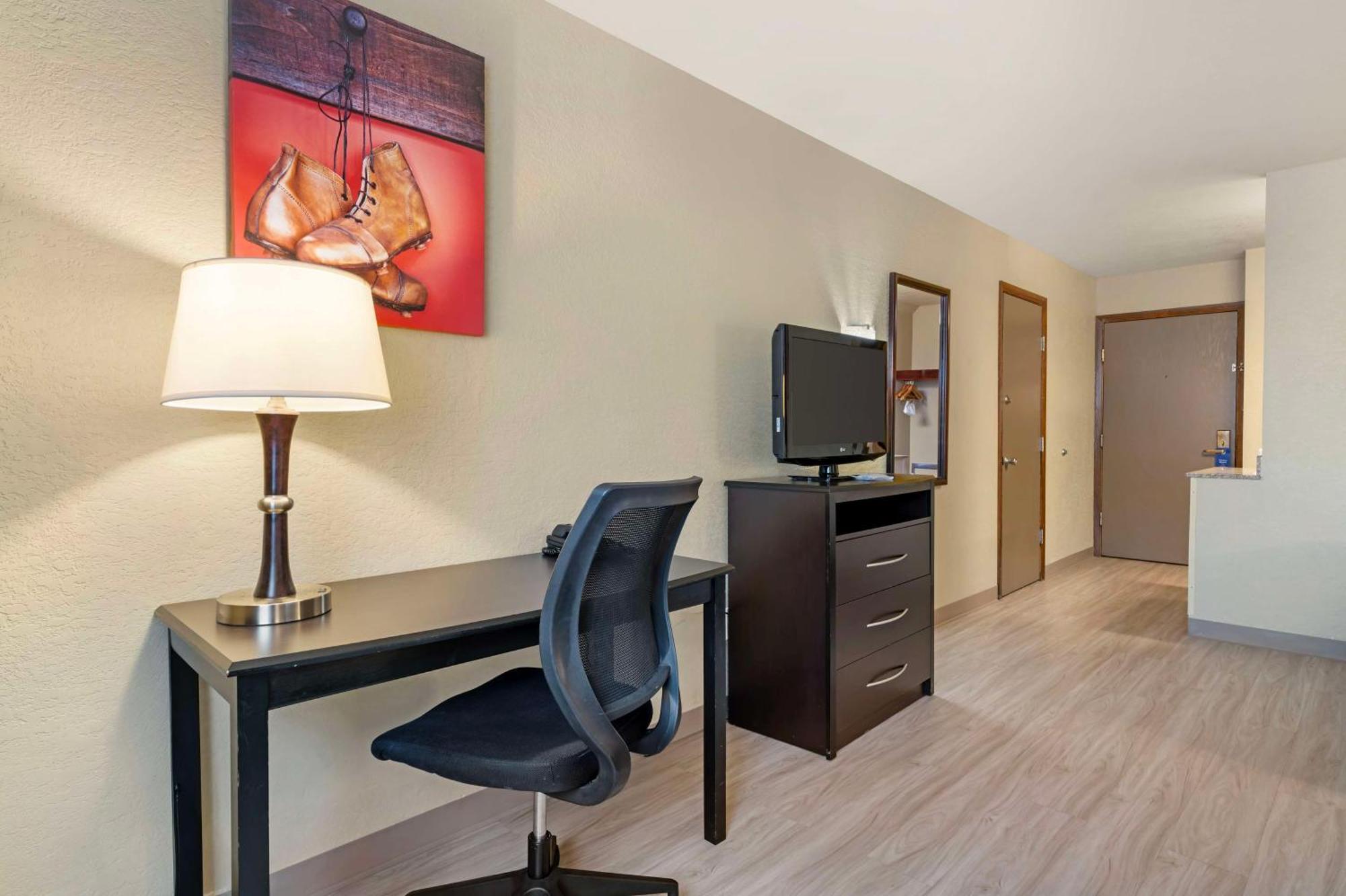 Best Western Green Bay Inn And Conference Center Экстерьер фото